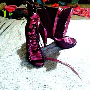 Purple silk Steve madden hees